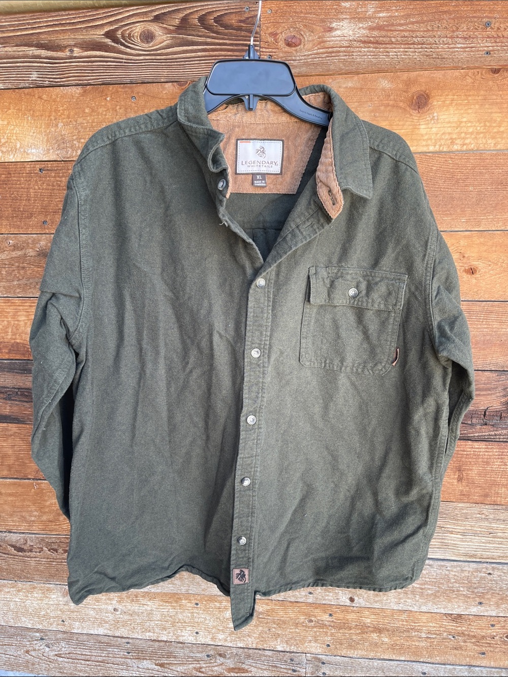 Legendary Whitetails Original Shirt Men’s XL 100% Cotton Plaid Button Up Flannel
